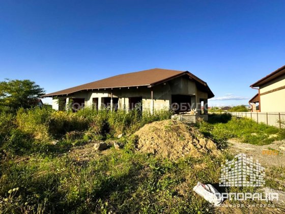 Продаж будинку в Садовому р-ні міста, ділянка 8.5 сот, поруч озера Ужгород