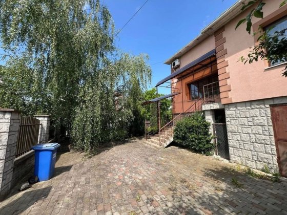 Просторий будинок в Ужгороді Ужгород