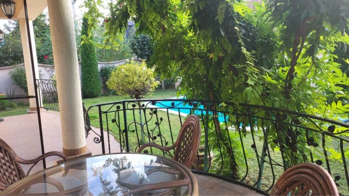 Добротний Будинок з басейнем Центр - фото 1