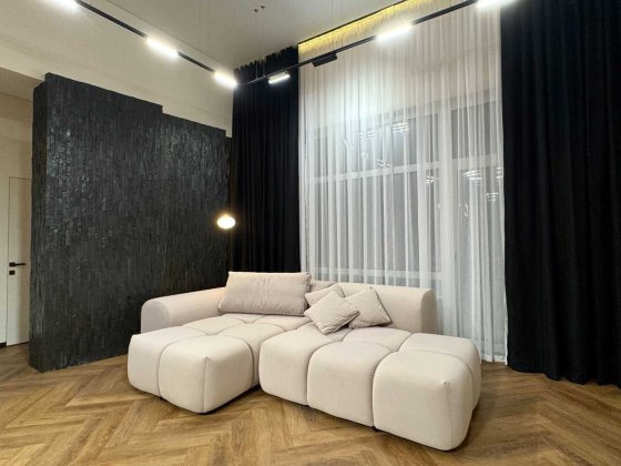 БЕЗ КОМІСІЇ !!! Котедж з стильним  ремонтом та міськими комунікаціями! Ровно