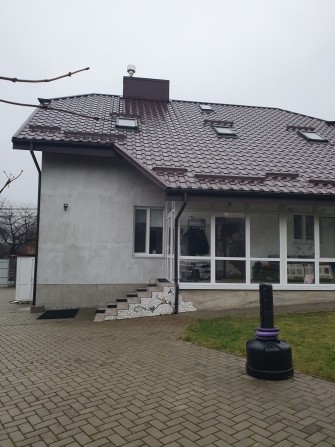 Продам 5 кімнатний будинок в Рівному ( вул.Руська, район 6 школи) - фото 1