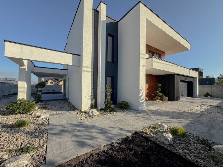 Будинок в хайтек стилі з 10 с землі в районі Щасливого - фото 1