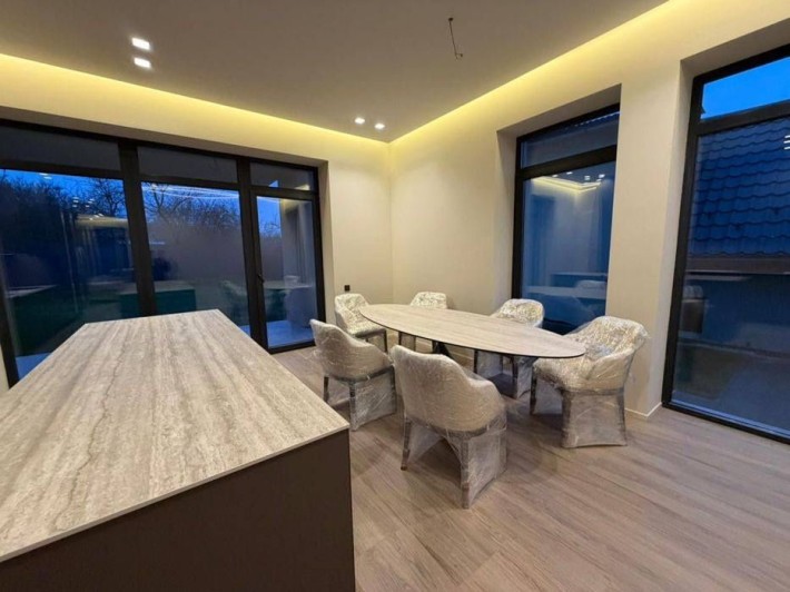 Продаж будинку в Ужгороді - фото 1