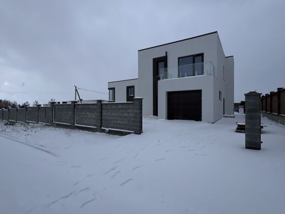 Продам ексклюзивний будинок з гаражем в стилі хай-тек!! Ровно