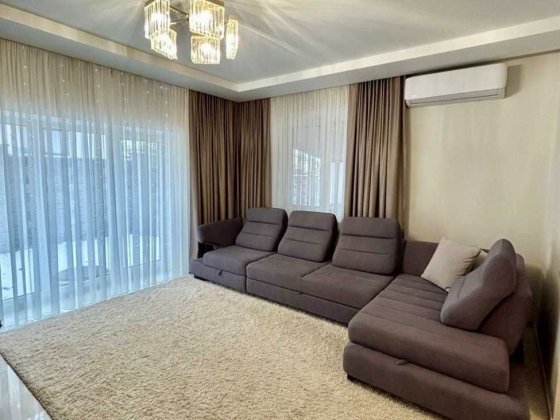 Котедж з ремонтом та ділянкою 3 сотих єОселя Ровно