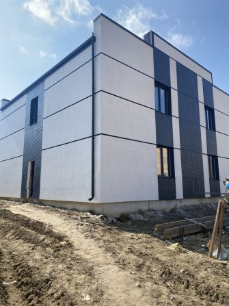 Продаж котеджу з міськими комунікаціями - фото 1