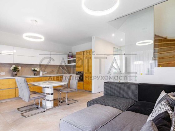 Продаж 3-поверхового будинку, таунхаус, 112.8м2, Жуляни, Солом'янський Київ