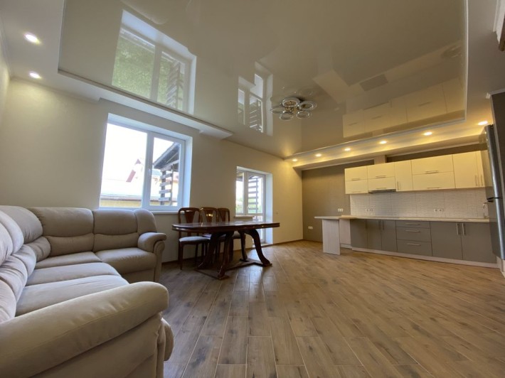 Таунхаус з ремонтом , міськи комунікації - фото 1