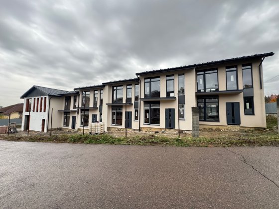 Таунхаус 101 м² у топ-локації — Срібляста Ужгород