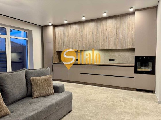 Дом з ремонтом, будинок, таунхаус метро Славутич, Осокорки Киев