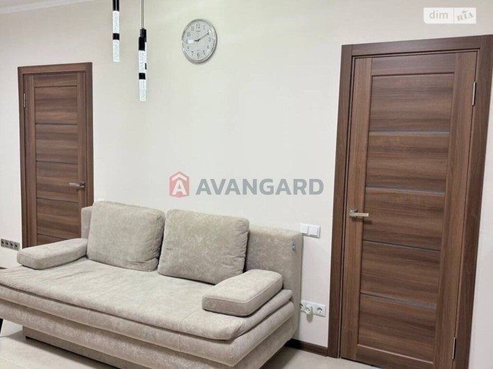 Продам чудовий будинок на Кореї - фото 1