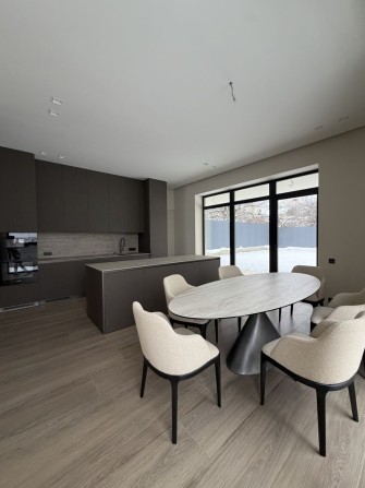 Сучасний, новий панорамний будинок! - фото 1