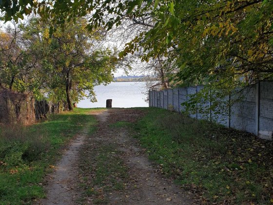 Дім зі своїм пляжем на Великому Лузі Запоріжжя