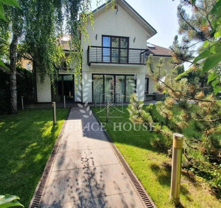 Продаж будинку в центрі Києва. Ландшафтний дизайн, Гараж, 300м2, 8сот. - фото 1