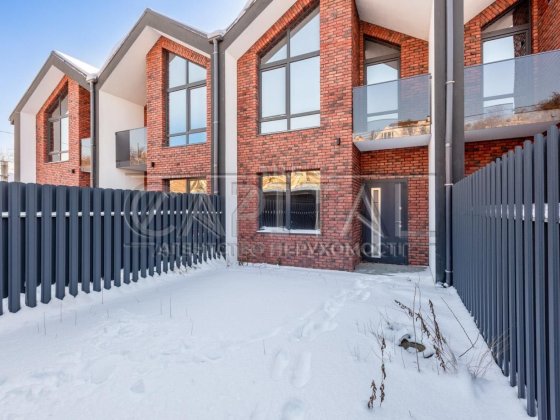 Продаж таунхауса вул. Квітки-Основ’яненка (м. Київ) Голосієво Київ