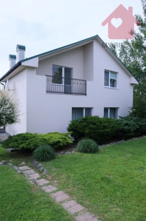 Продаж будинку по вул.Джерельна. - фото 1