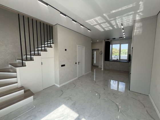 Продаж 2 поверхового таунхаусу з ремонтом. Без комісії для покупця. Винница