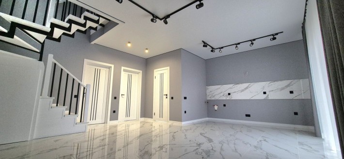 Акційна пропозиція! Продаж будинку з ремонтом від забудовника! - фото 1