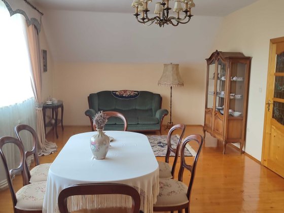 Продається затишний та просторий будинок. Ужгород