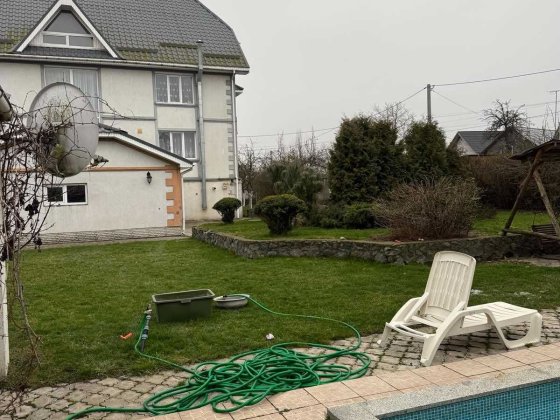 Продається будинок 340м на Саєнко