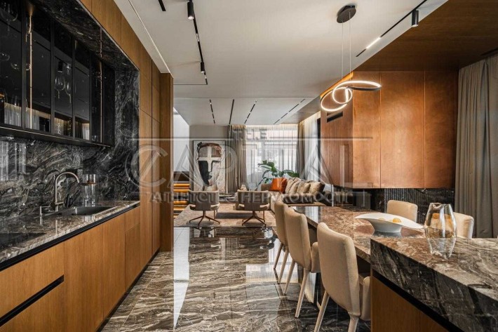 Продаж будинку в  КМ преміум класу River Island - фото 1