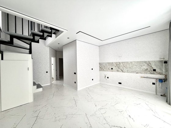 Продаж 2 поверхового дуплекса з ділянкою на 2 сотки, 90 кв Винница