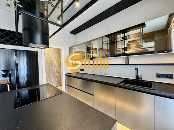 Новий будинок з ремонтом, басейном, Славутич/ Оскорки, біля озера Киев