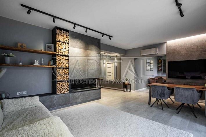 Продаж / Таунхаус / 212 м2 / вул. Абрикосова / Дарницький район - фото 1