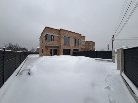 Продаж готовий котедж під ремонт Львов