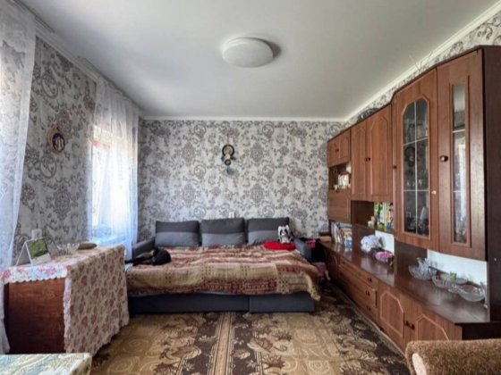 Продам частину будинку.