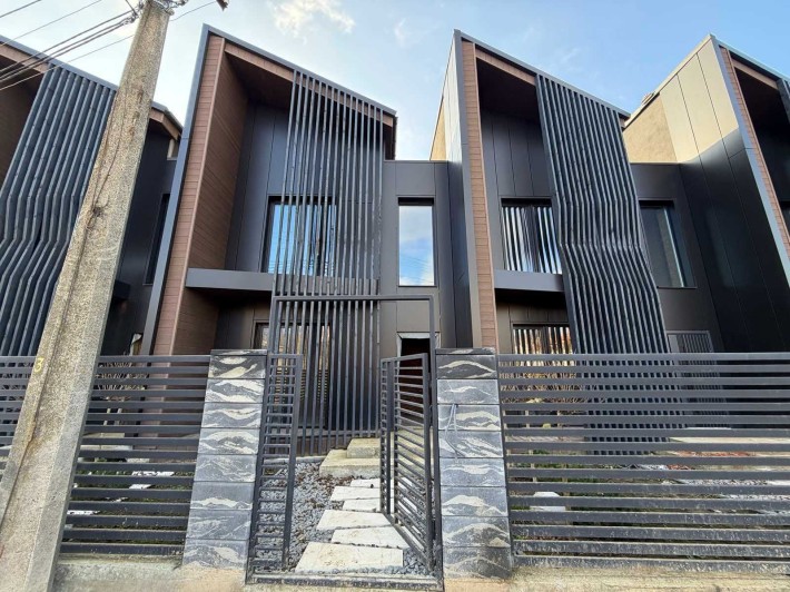 Продаж сучасного таунхауса у Пʼятничанах - фото 1