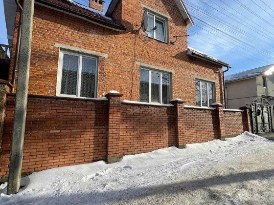 Продаж цегляного Будинку :Вул Новознесенська Львів