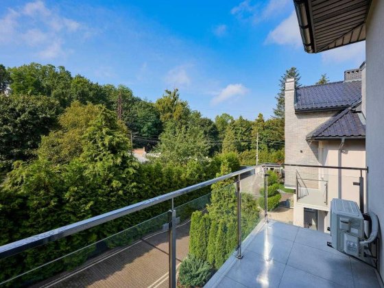 Продаж будинку / дуплекс/ з дизайн. ремонтом /Личаківський р-н / Львів Львів