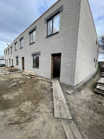 ТАУНХАУС на замості - фото 1