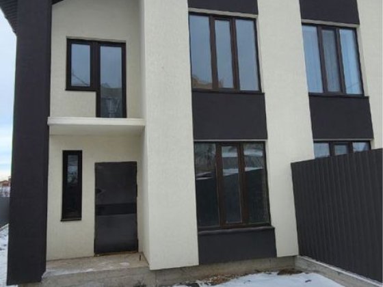 Дуплекс з власним двором та ділянкою с.Пирогово Винница