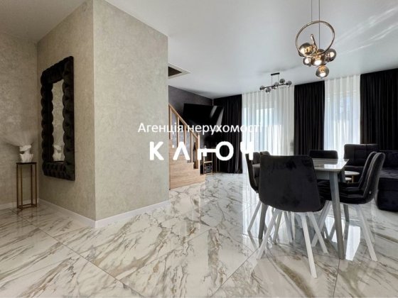 Продаж таунхуса з сучасним ремонтом! Кропивницкий