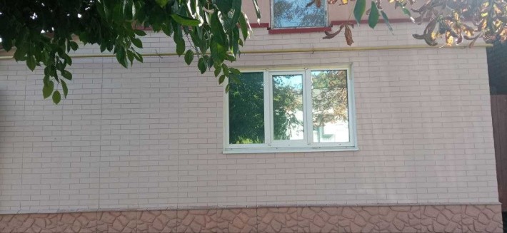 Продам 3-кімнатну квартиру в будинку по вул. Шевченка 72 А. - фото 1