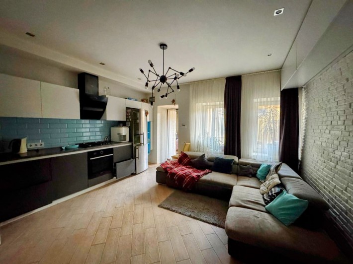 Таунхаус 75м кухня гостиная и две спальни - фото 1