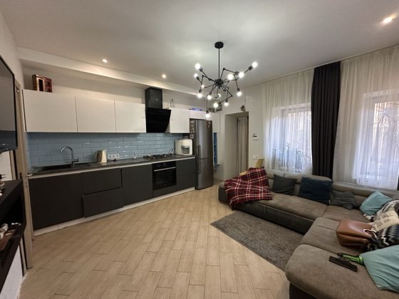 Таунхаус Центр 72 м с ремонтом 2 комнаты +Кухня гостиная Одесса