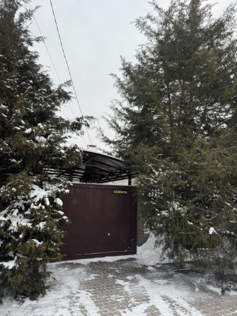 Продам дом с мебелью и техникой + 7 соток земли - фото 1