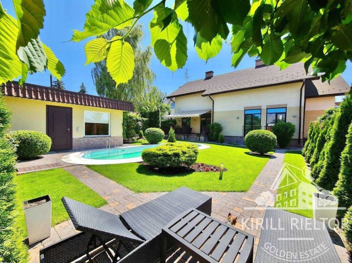 Продам дом с бассейном (Динамо, Дафи, Гагарина, Нагорка) - фото 1