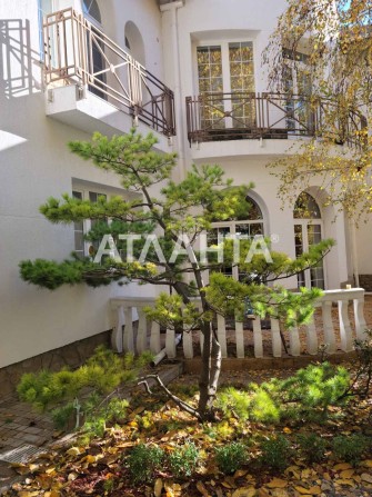 Продаётся дом с бассейном на 15 ст. Б. Фонтана - фото 1