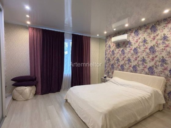 В продаже дом Чубаевка 4 сотки 200м2 задний двор/беседка/гараж Одеса