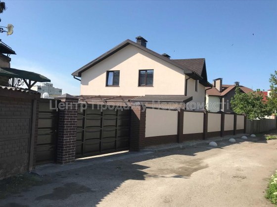 Продам будинок (дом) . Є-відновлення Харьков