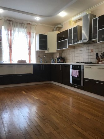 Продам добротний двоповерховий будинок район Лелеківка. - фото 1