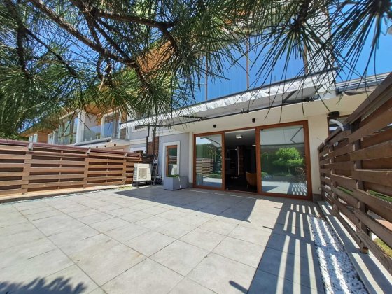 Продам двоповерховий таунхаус Comfort City центр міста Днепр