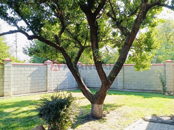 Продам дім ж/м Покровський,Діївка Днепр