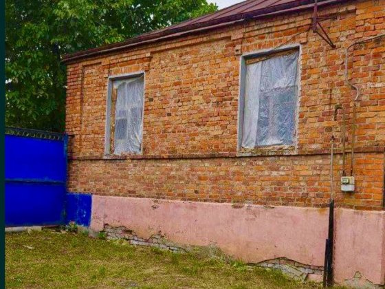 Продам дом метро дворец спорта 8 соток Харьков