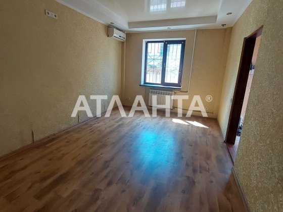 2- х двухэтажный дом в Малиновском  районе + Два каменных гаража. Одеса