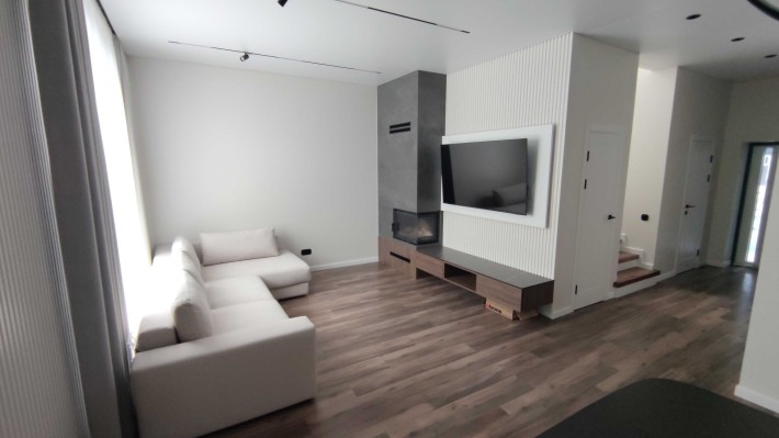 Продам Будинок з каміном ремонтом меблями - фото 1